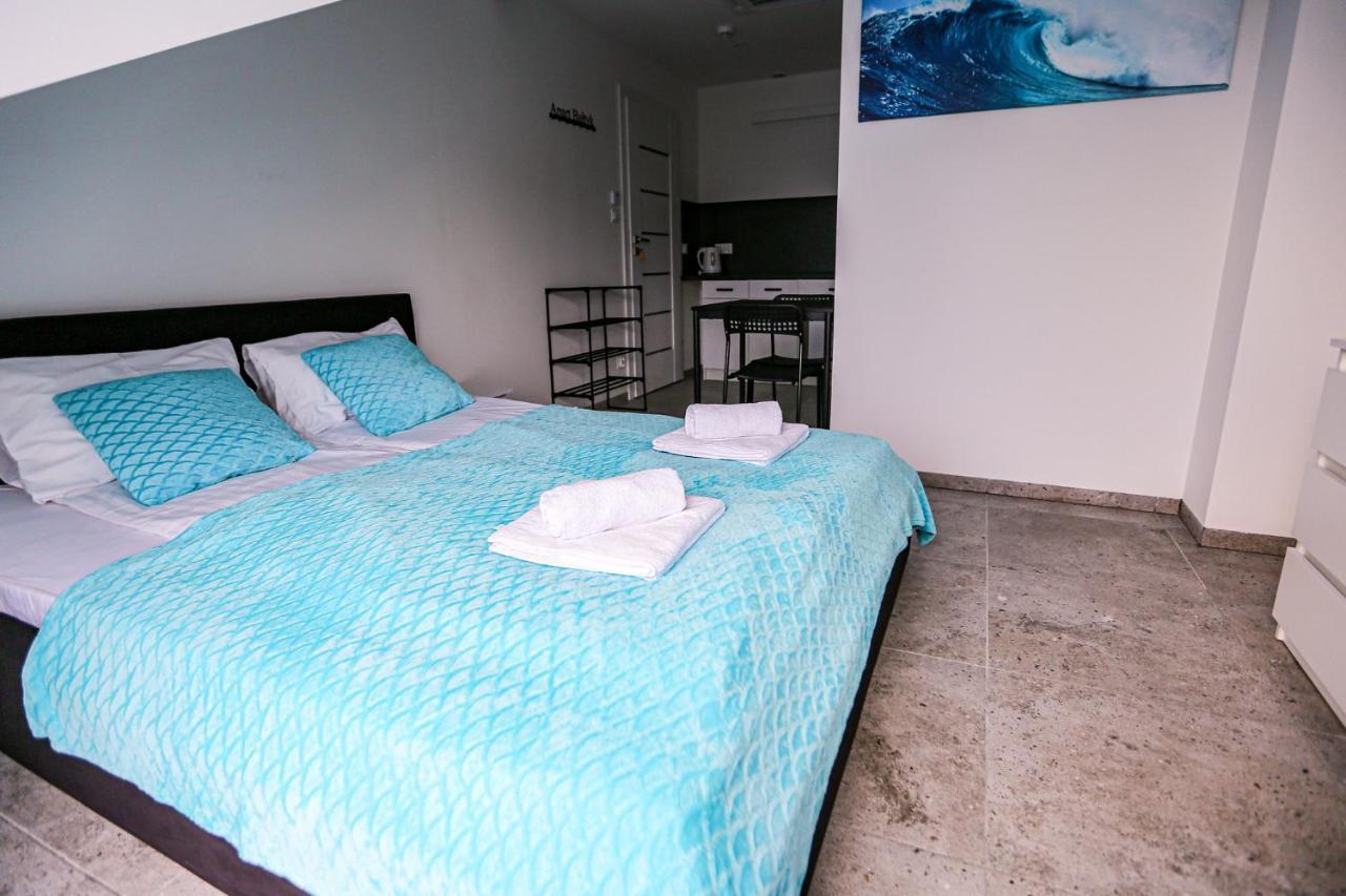 Apart Baltyk Pokoje & Apartamenty Леба Екстериор снимка