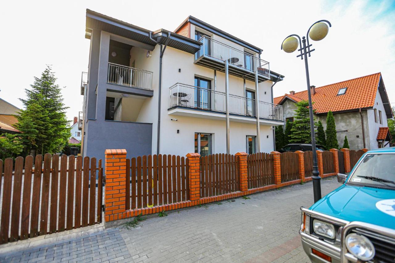Apart Baltyk Pokoje & Apartamenty Леба Екстериор снимка