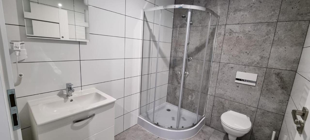 Apart Baltyk Pokoje & Apartamenty Леба Екстериор снимка